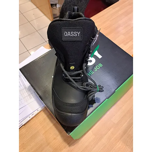 Safety shoes