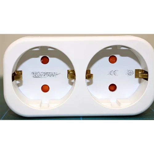 Double socket adaptor