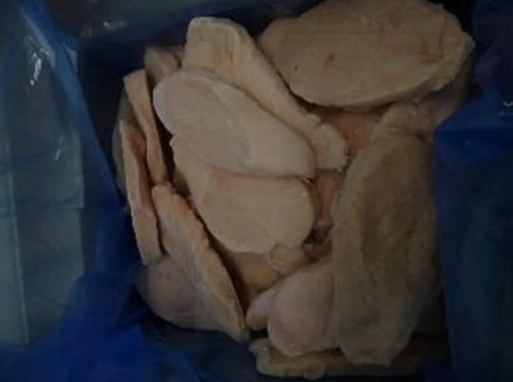 Filet de poulet sans aiguillette, sans peau, sans os surgelé individuellement