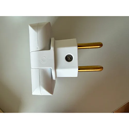 Travel adaptor
