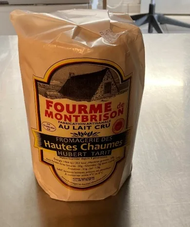 Fourme de montbrison aop