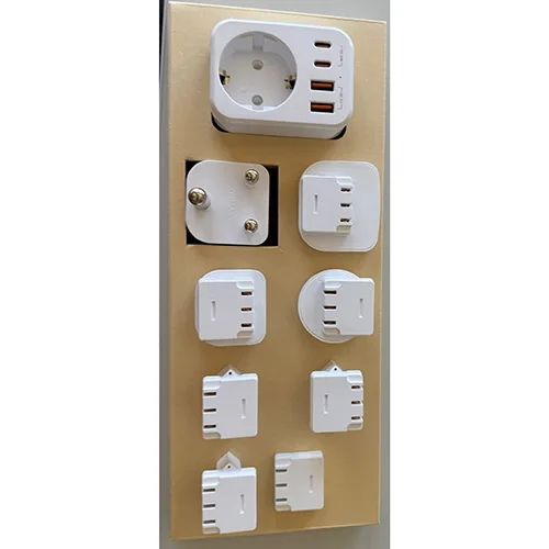 Travel adaptor set