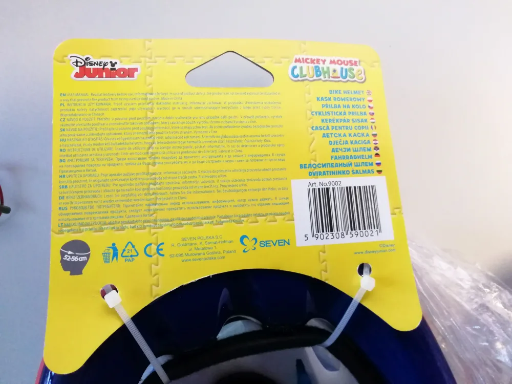 Bicycle helmet