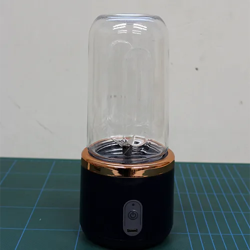 Portable juicer