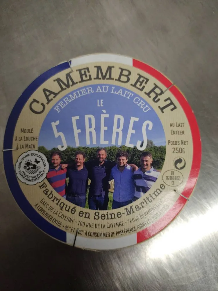 Camembert fermier au lait cru