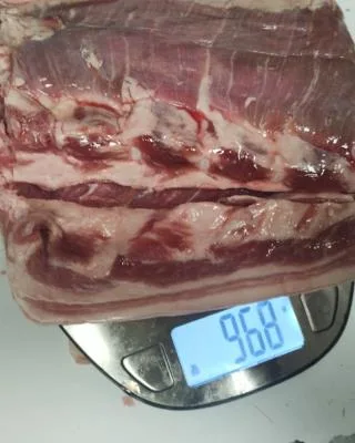 Vepřový bůček bez kosti