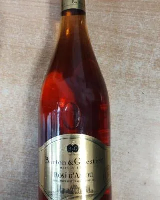 Rosé D´Anjou, Appellation Rosé D´Anjou Controlée, vin rose . rose wine, 10,5 % vol., product of France . produit de France